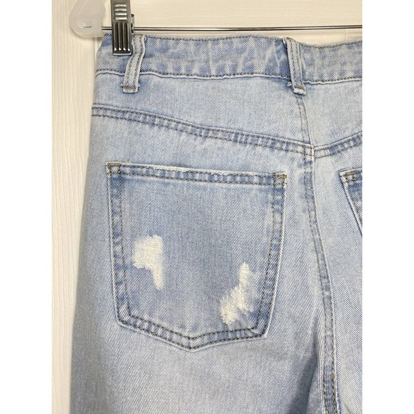 Princess Polly Women’s Straight Leg Distressed Denim Jeans Light Wash 4 - Picture 7 of 10
